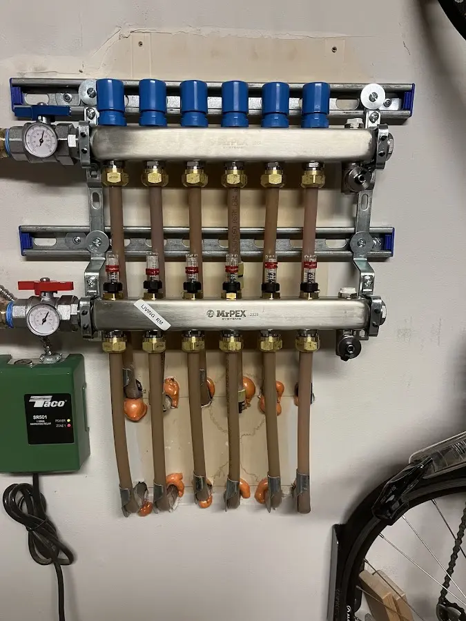 Plumber performing Gas Leak Detection at a residential property in Moorpark